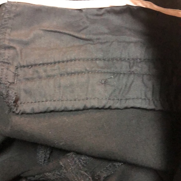 Gap Women’s Slim Cropped Black Mid Rise Black Pant size 6R - Picture 8 of 8